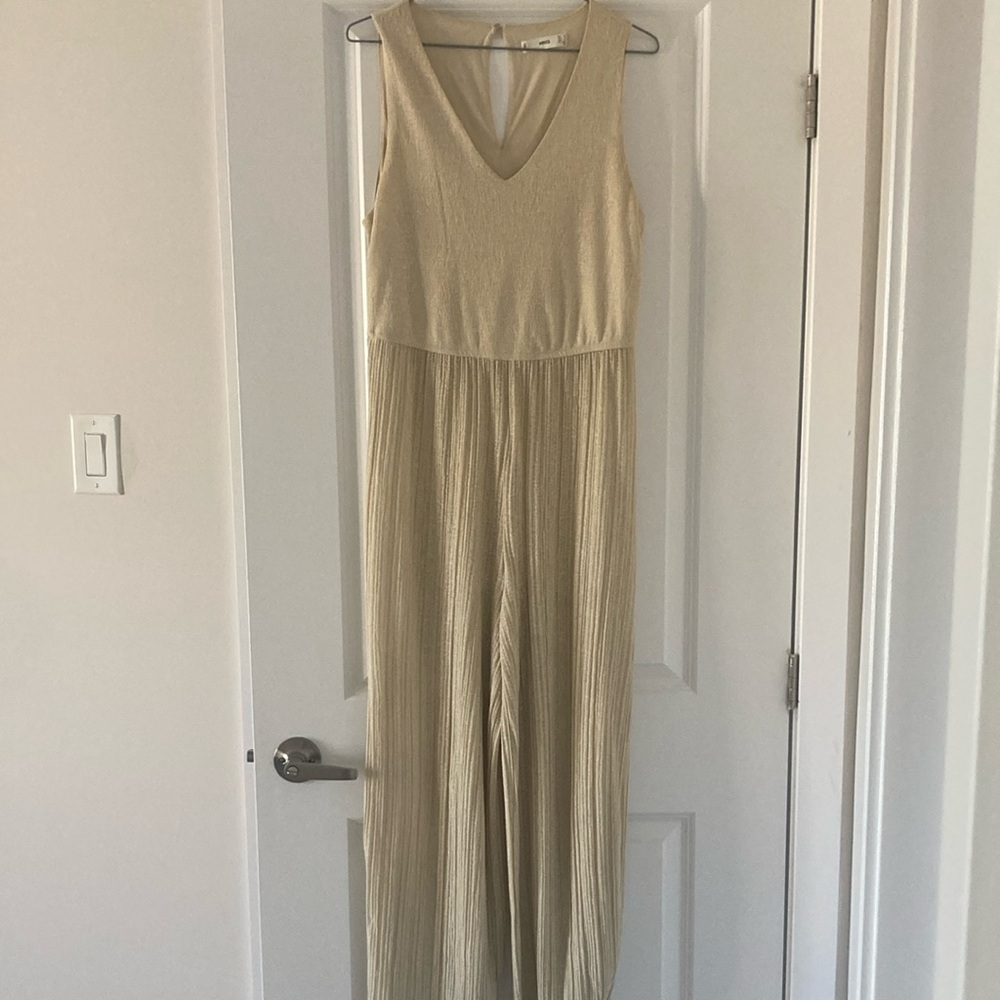 Mango Cream Sleeveless Jumpsuit